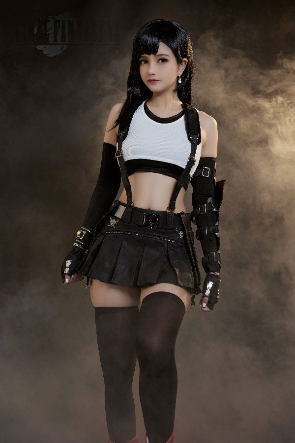 [Cosplay] Azami – Tifa (Final Fantasy VII)