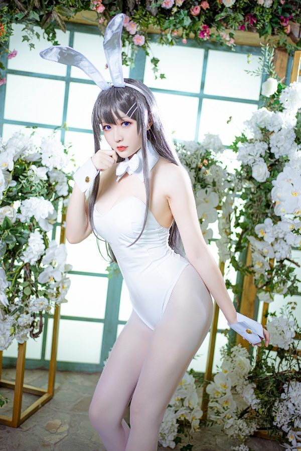 [Cosplay] Hoshilily 星之迟迟 – Mai Sakurajima 樱岛麻衣 (Aobuta)