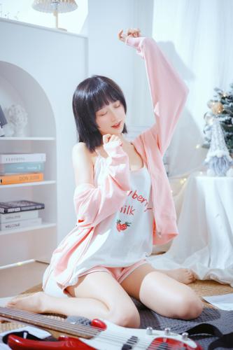 [Cosplay] KimemeOwO 木绵绵OwO – NO.065 Bass and sister 贝斯与妹妹 [53P-403MB]