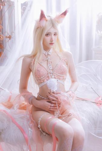 南桃Momoko – 狐狸与蔷薇 [34P-162MB]