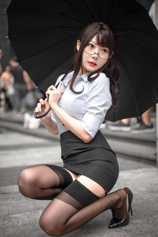 Cosplay 香草喵露露 丝袜西装诱惑 [24P]