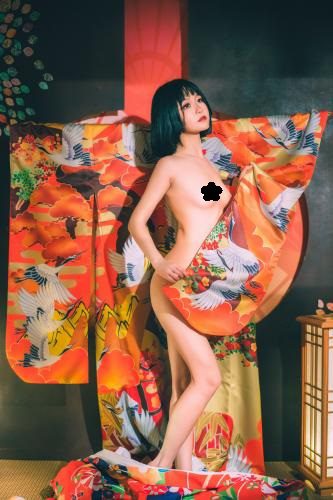 [COSPLAY] 黄金二逼王 – 樱花舞娘 [45P582M]