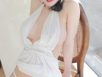Addielyn – December 2021 Girl in white 25P+1V-90M