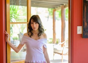 [Graphis] NEW YEAR’S HOLIDAY SPECIAL 2019-2020 – JULIA Julia The Cool Beauty vol.1-2